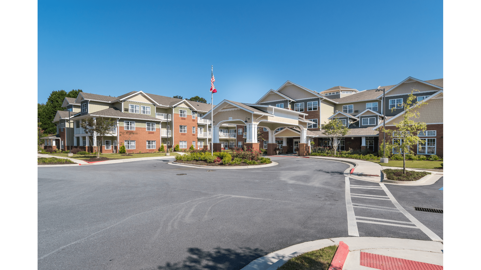 Linwood Estates Gracious Retirement Living community exterior