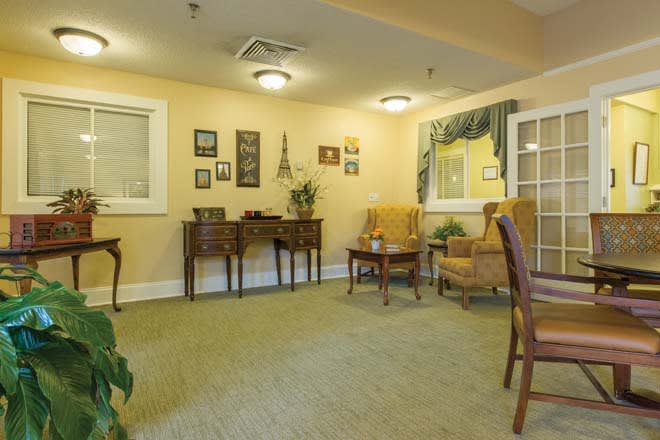 Brookdale Burlington Memory Care indoor common area