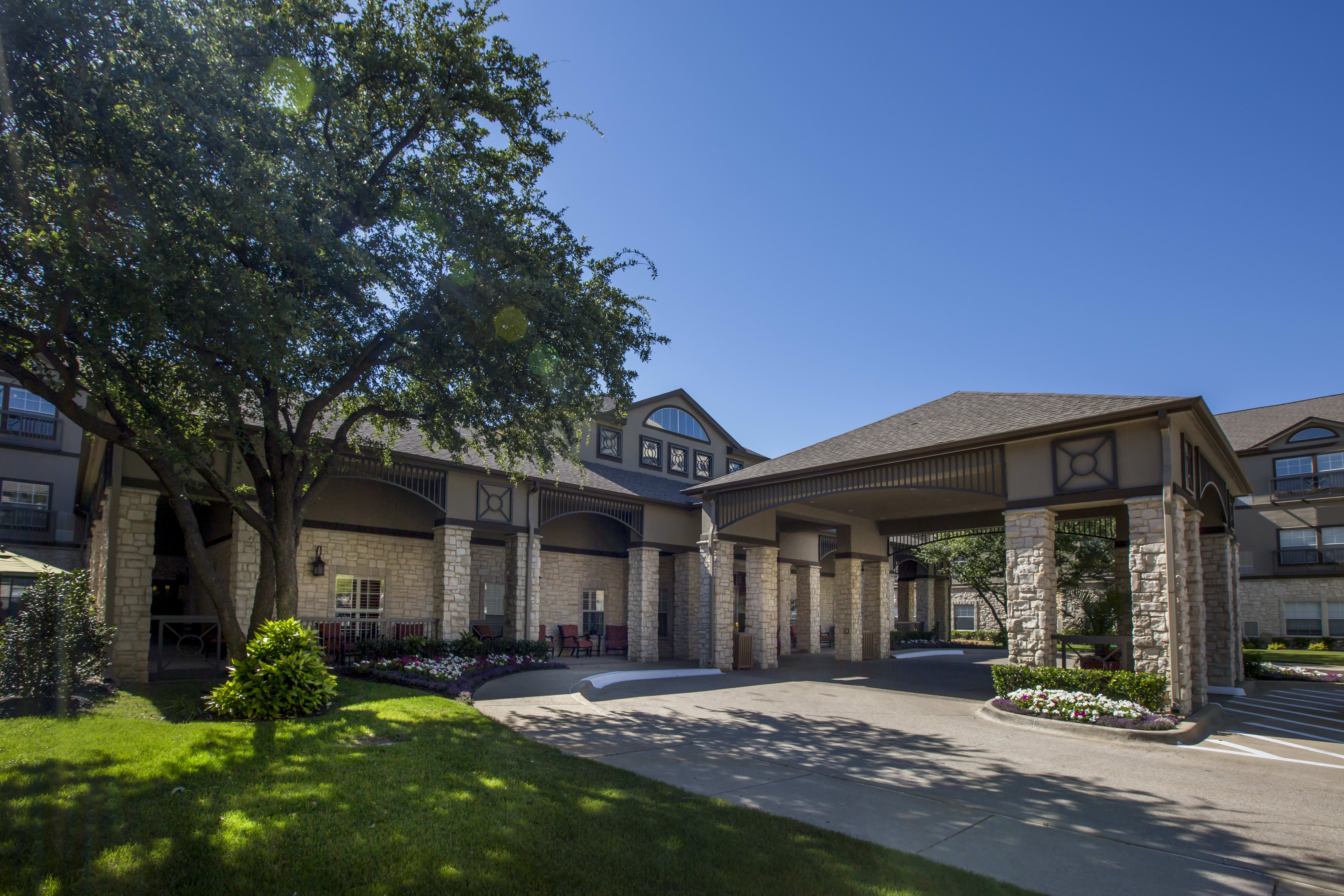 Unbridled Living of Dallas community exterior