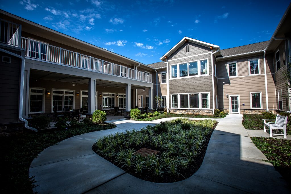 Senior Living Residences Marlboro outdoor common area