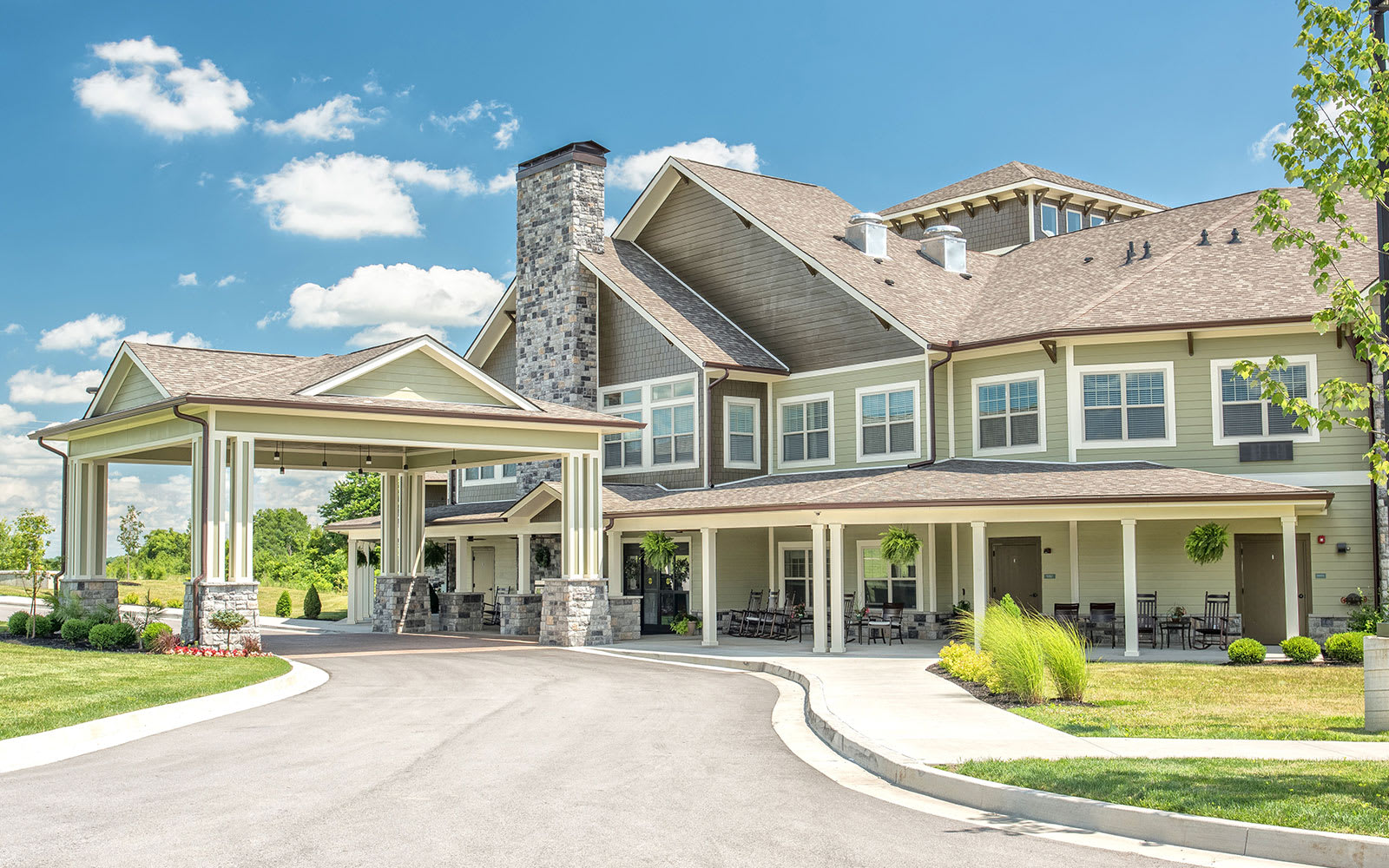 Spring Arbor of Frankfort community exterior