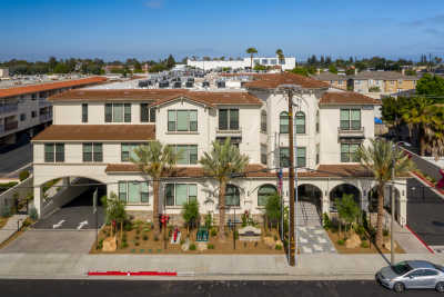 Photo of Oakmont of Huntington Beach