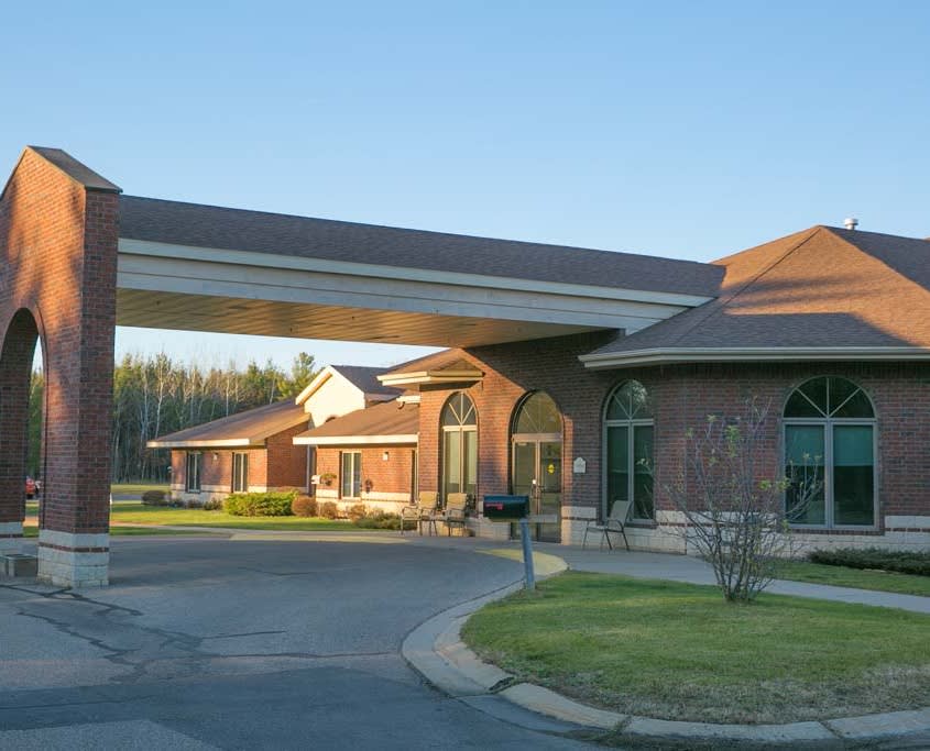 Willow Brooke Senior Living RCAC community exterior