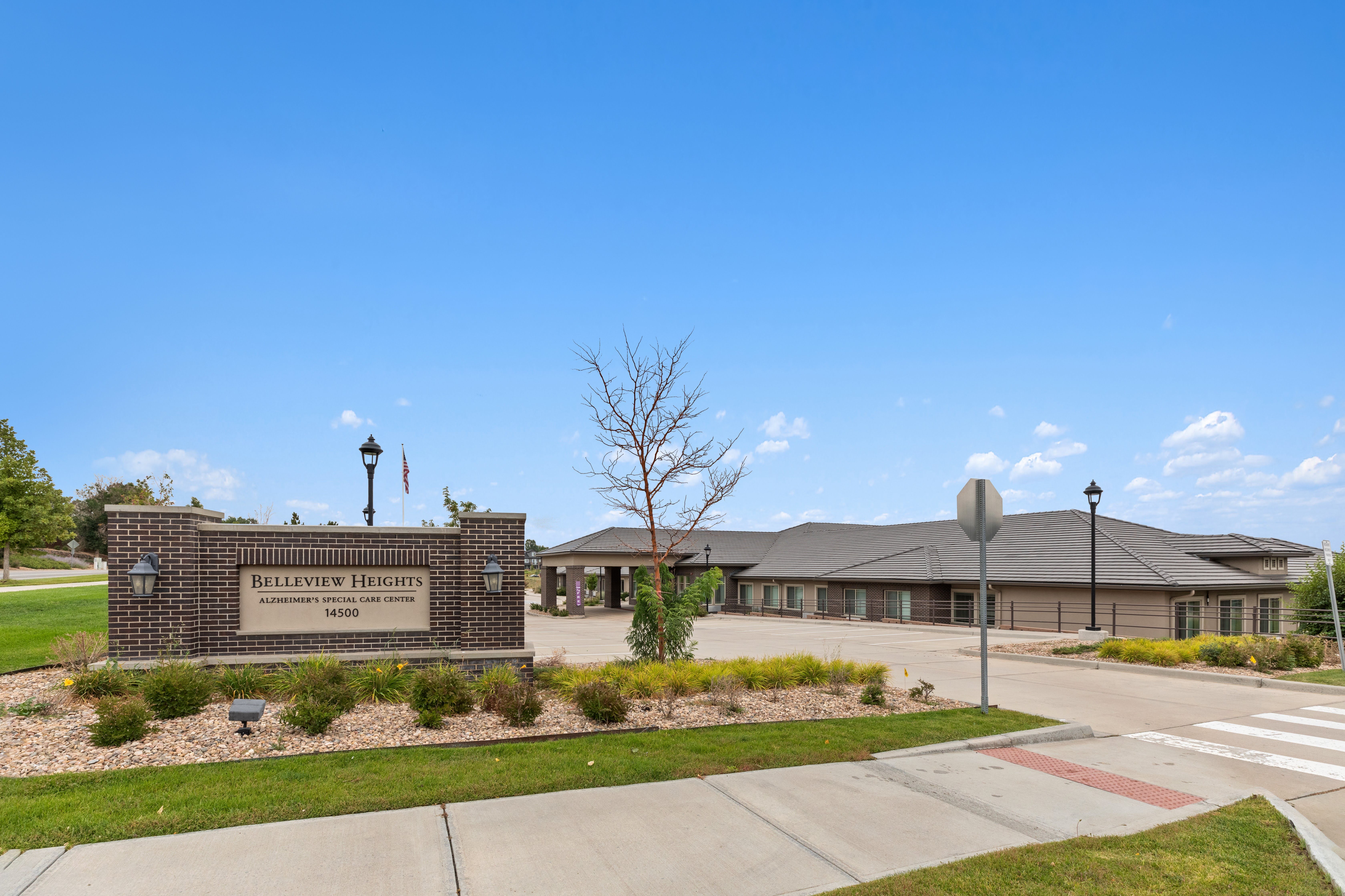 Shalom West Memory Care outdoor common area