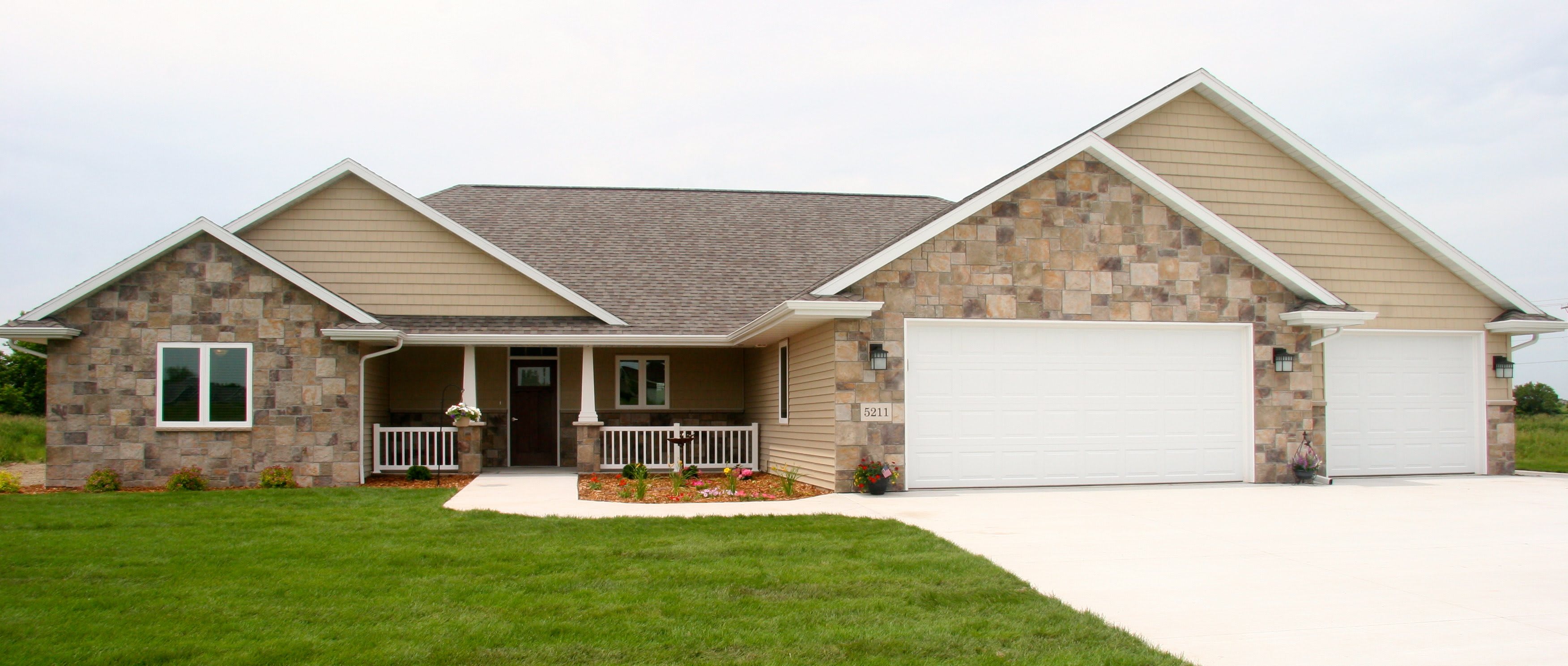 HELEN'S HOUSE Long-Term Care Households