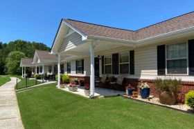 Salterra Senior Living at Ashbrook community exterior