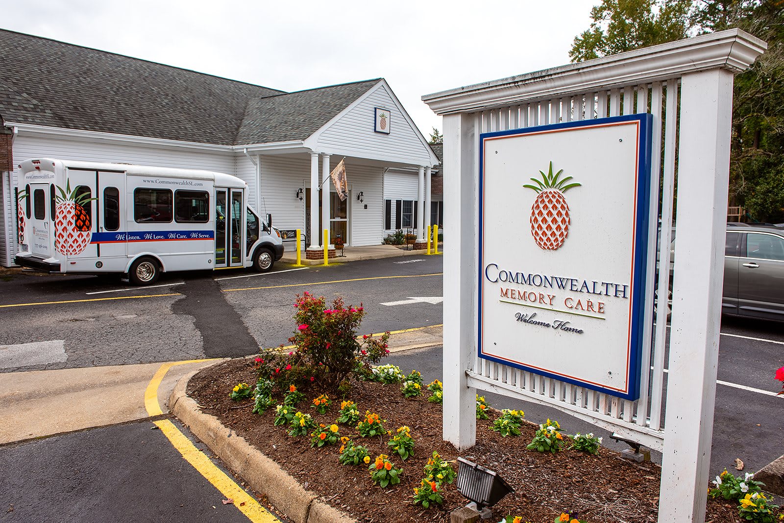 Commonwealth Memory Care at Chesapeake community exterior