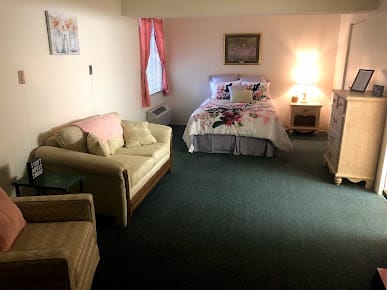 Best Care Senior Living at Sebring bedroom