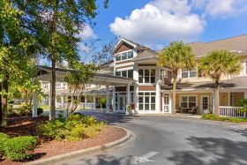 The Colonnade at West Ashley 