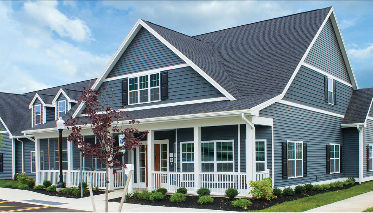 Rochester Presbyterian Home Creekstone outdoor common area