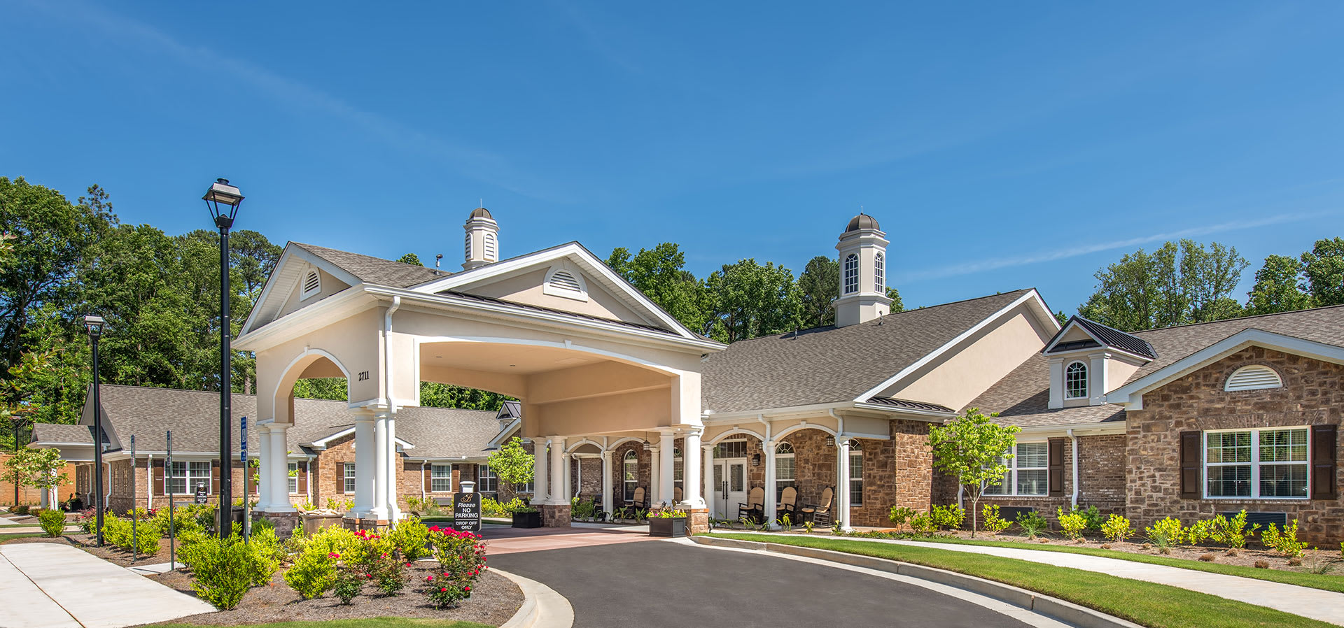 The Retreat at Decatur community exterior