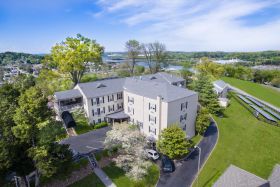 Photo of River Oaks Place Loudon