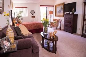Hillcrest Royale Retirement 