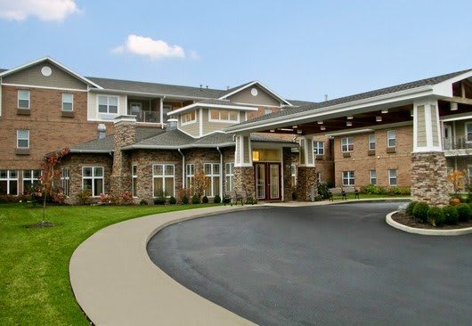 Meadow Falls of Richmond outdoor common area