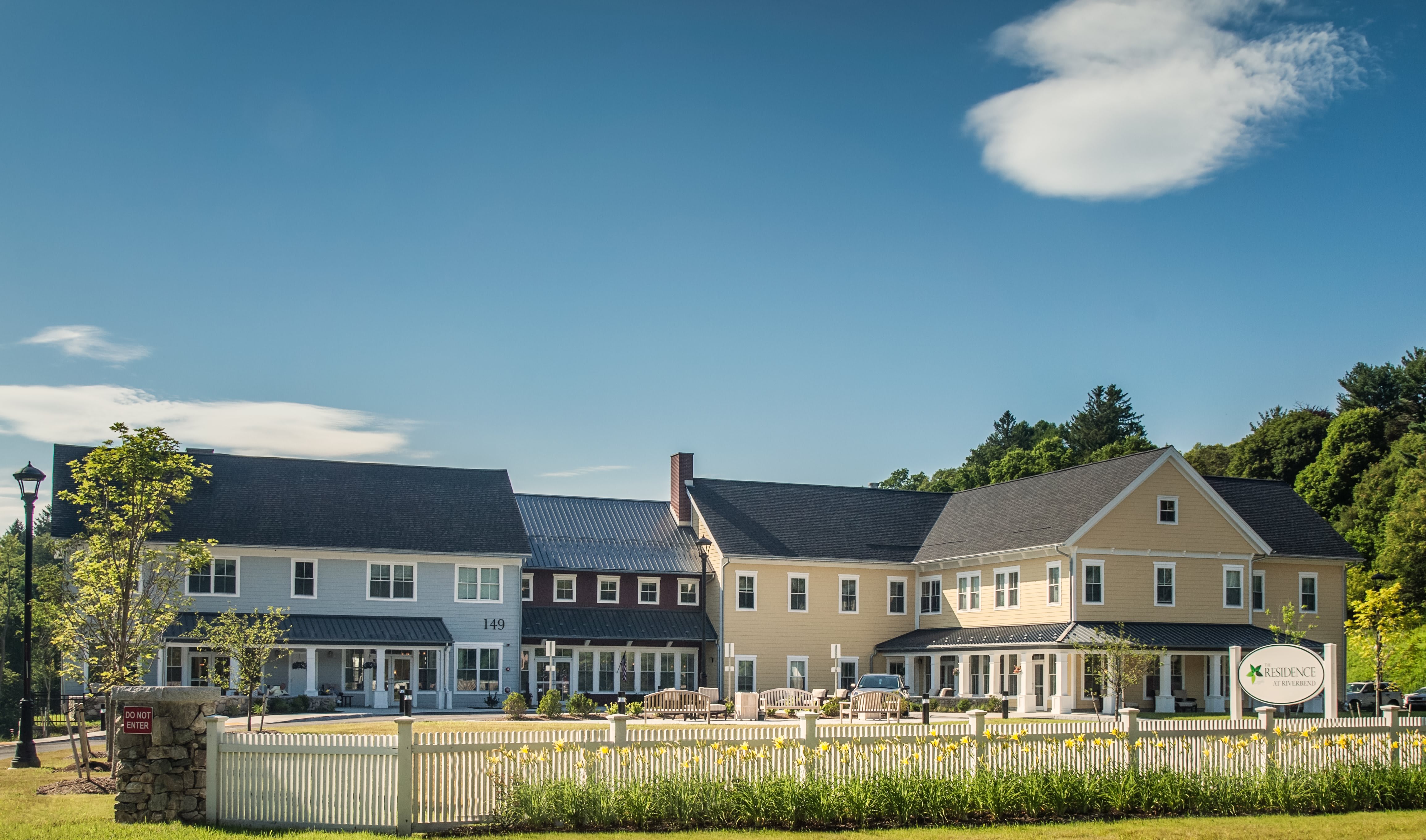 The Residence at Riverbend community exterior