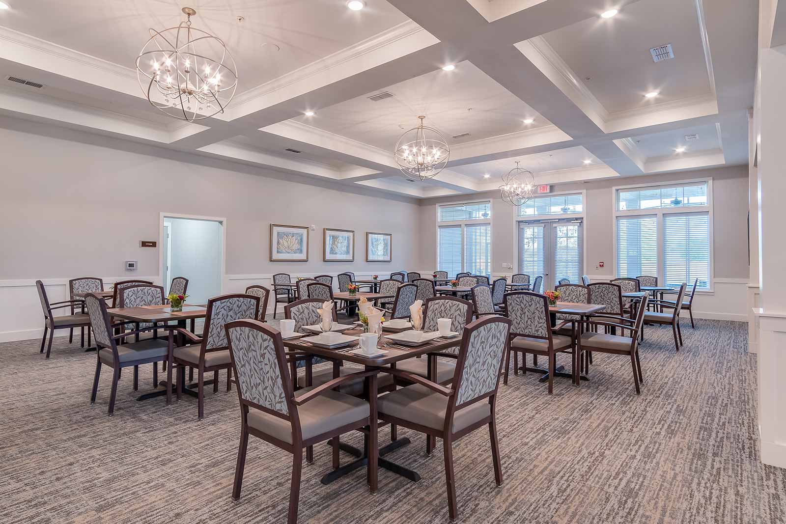 Alto Duval Station dining room