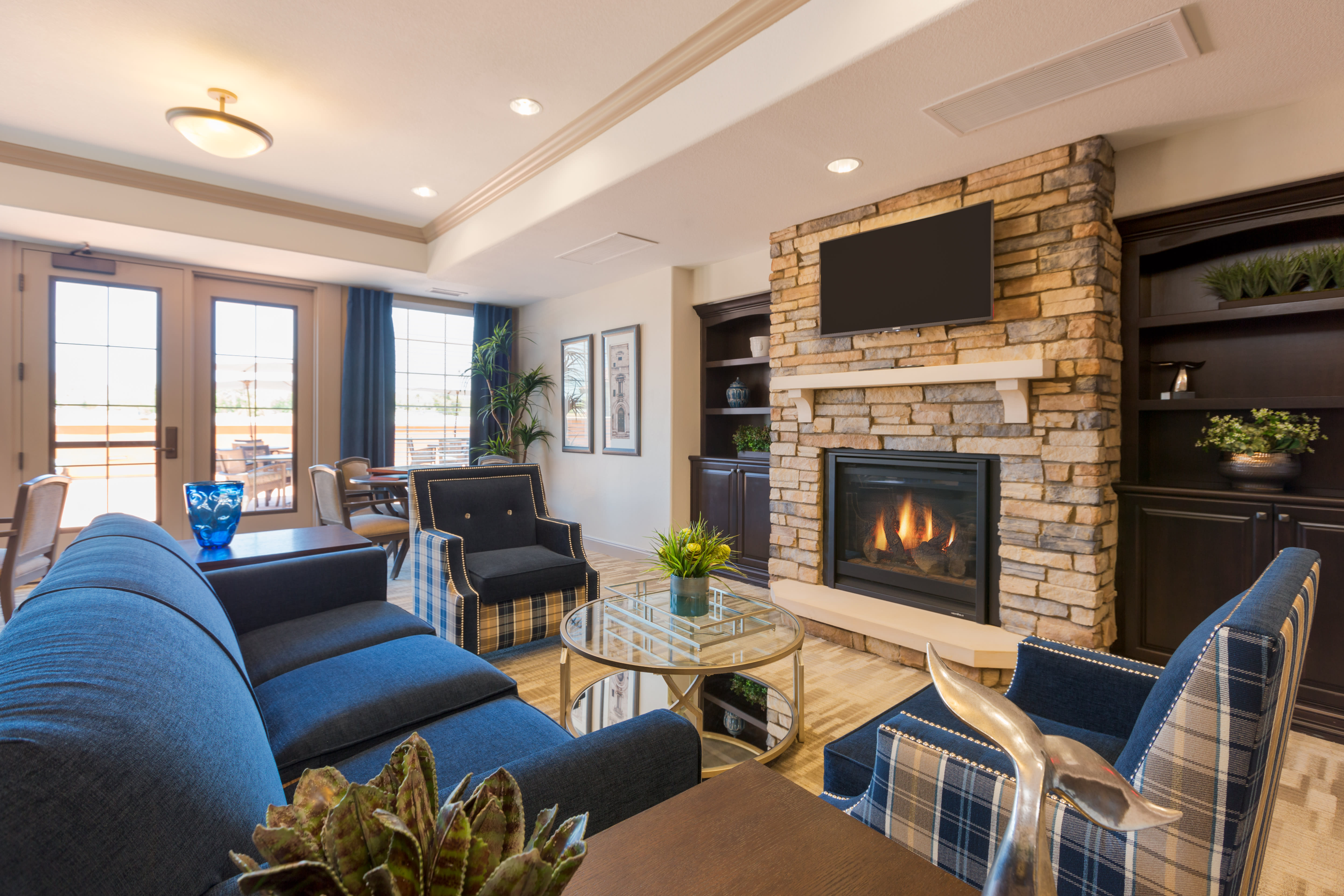 Las Palomas Senior Living indoor common area