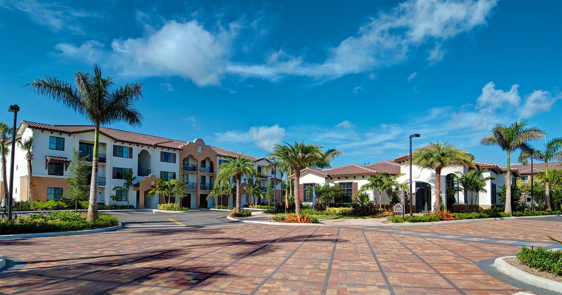 Upside Aventura community exterior