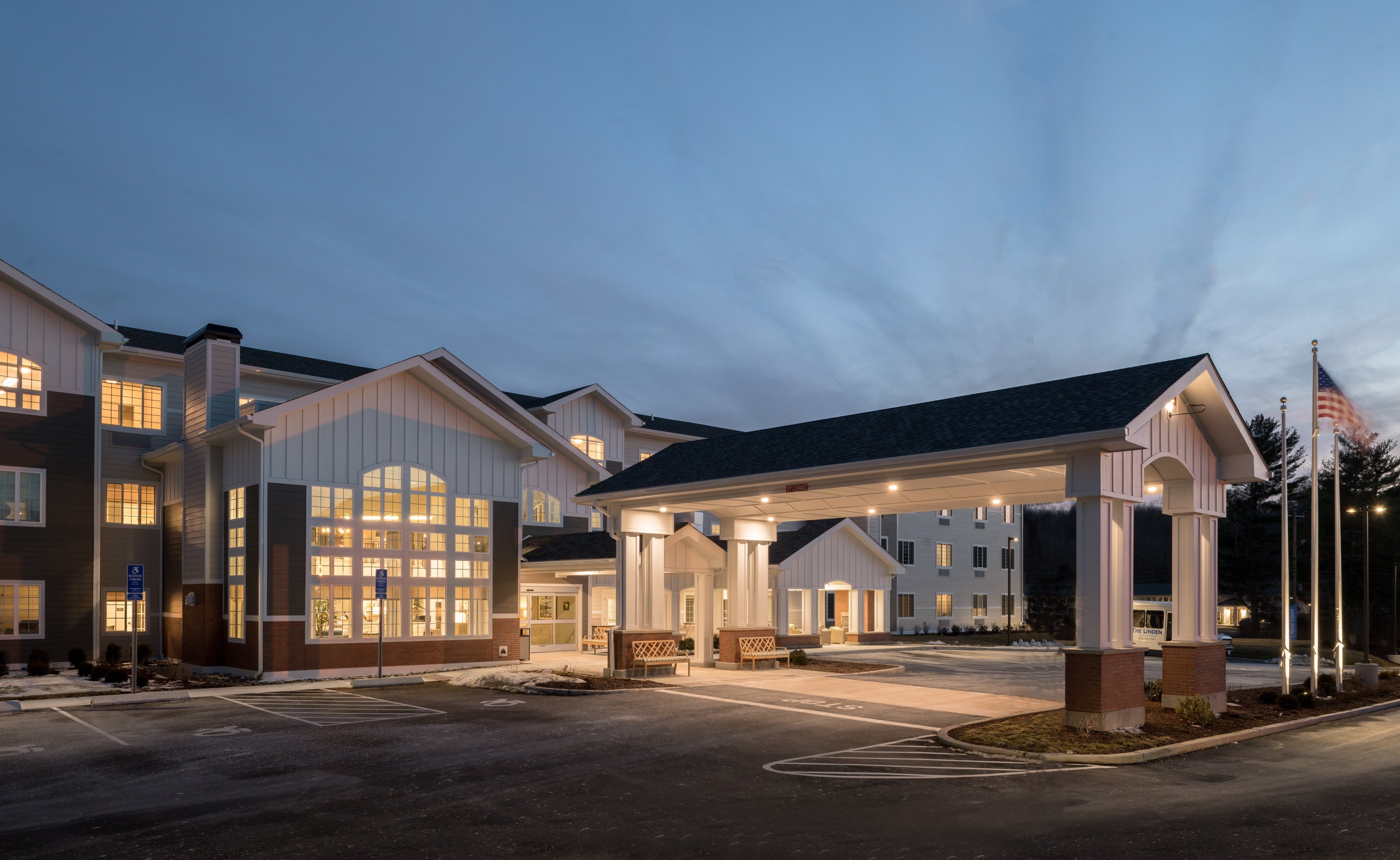 Rivermere Senior Living of Brookfield community exterior