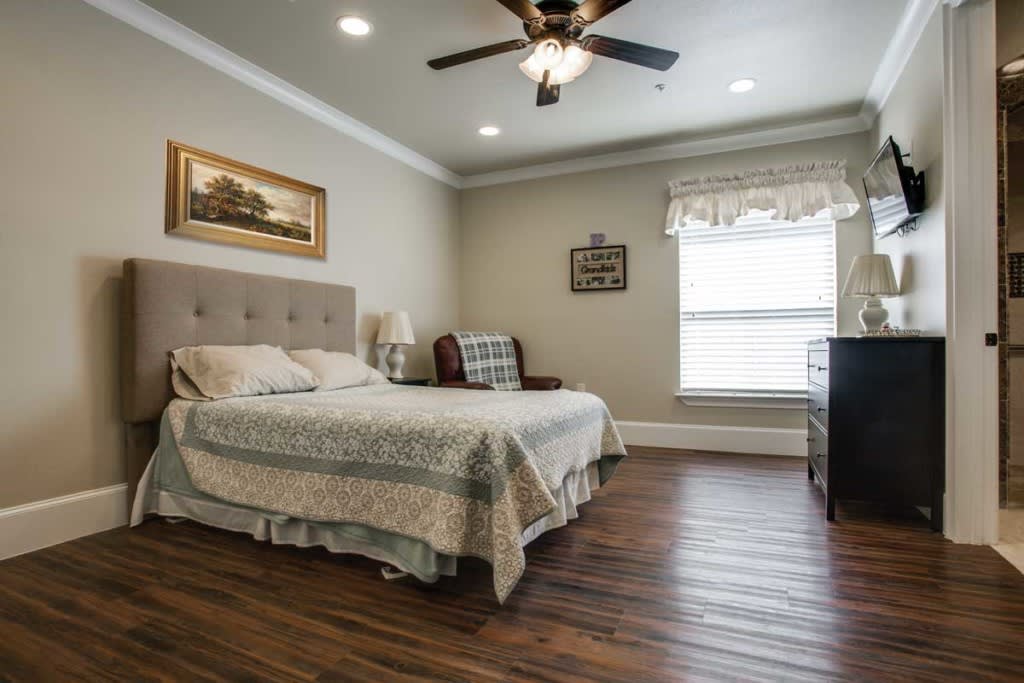 Avalon Memory Care - 7204 Hwy 287 bedroom