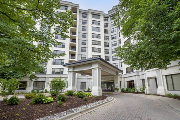 Discovery Village Des Plaines 