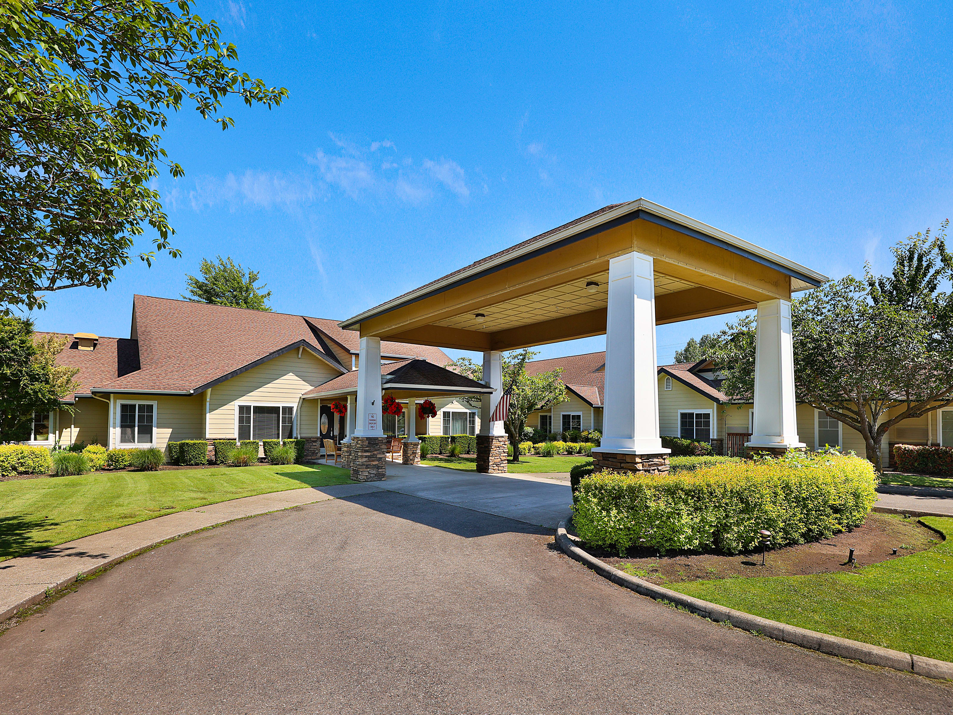 White River Assisted Living and Memory Care community exterior