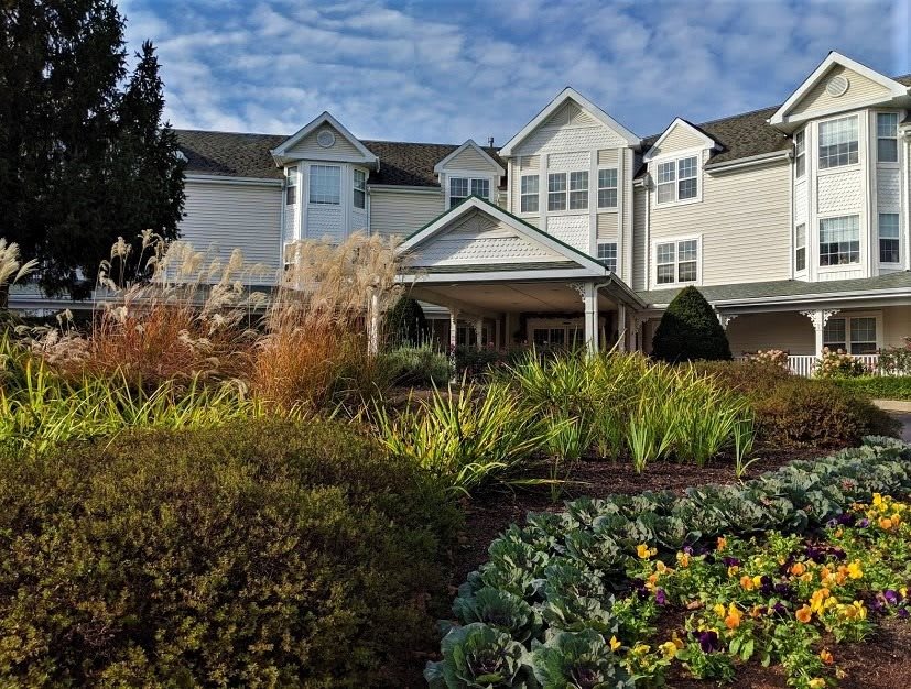 Woodbridge Place Senior Living community exterior