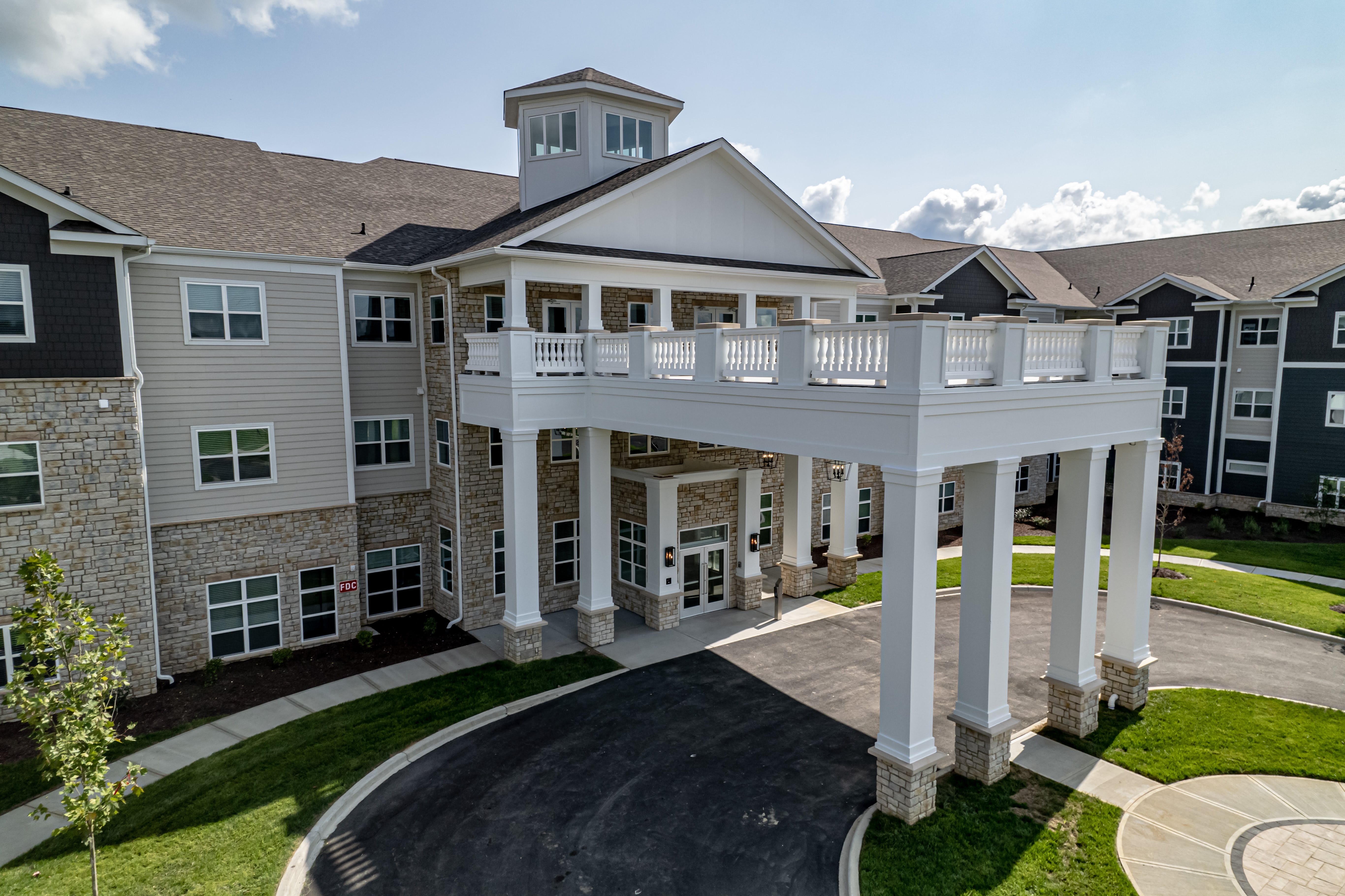 Traditions at Bridgepointe Gardens 