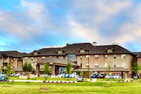 Lakeline Oaks Retirement Community 