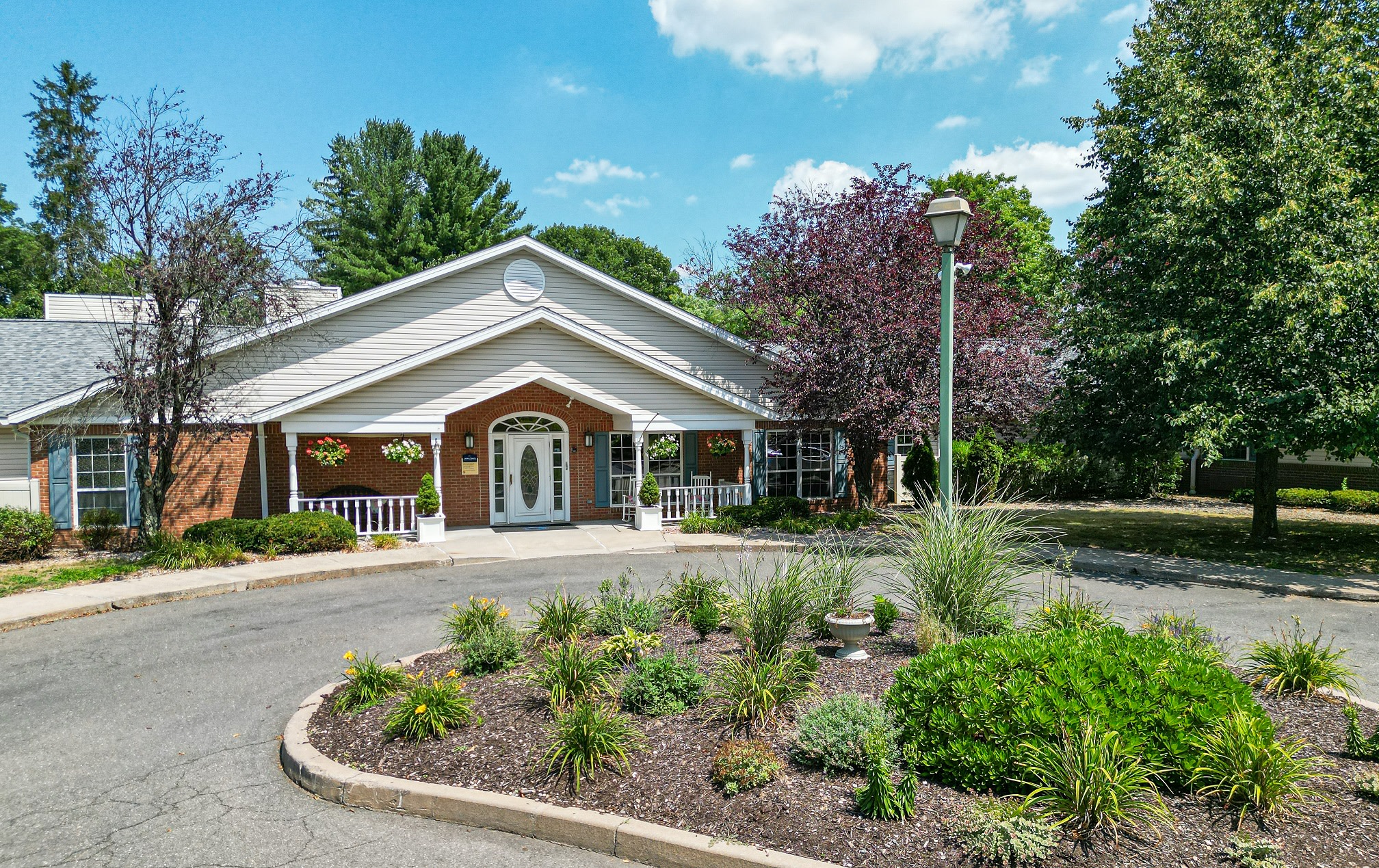 Arden Courts A ProMedica Memory Care Community in Farmington