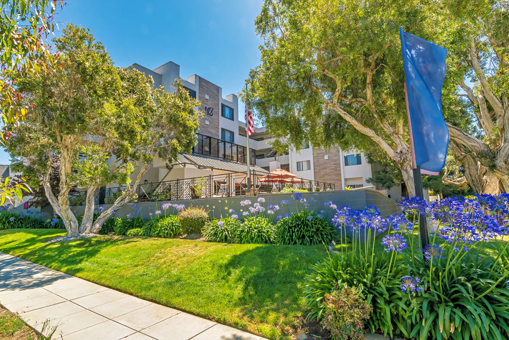 Photo of Burlingame Senior Living