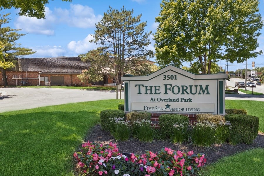 The Forum at Overland Park 