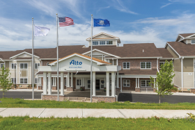 Alto Evergreen Walk 