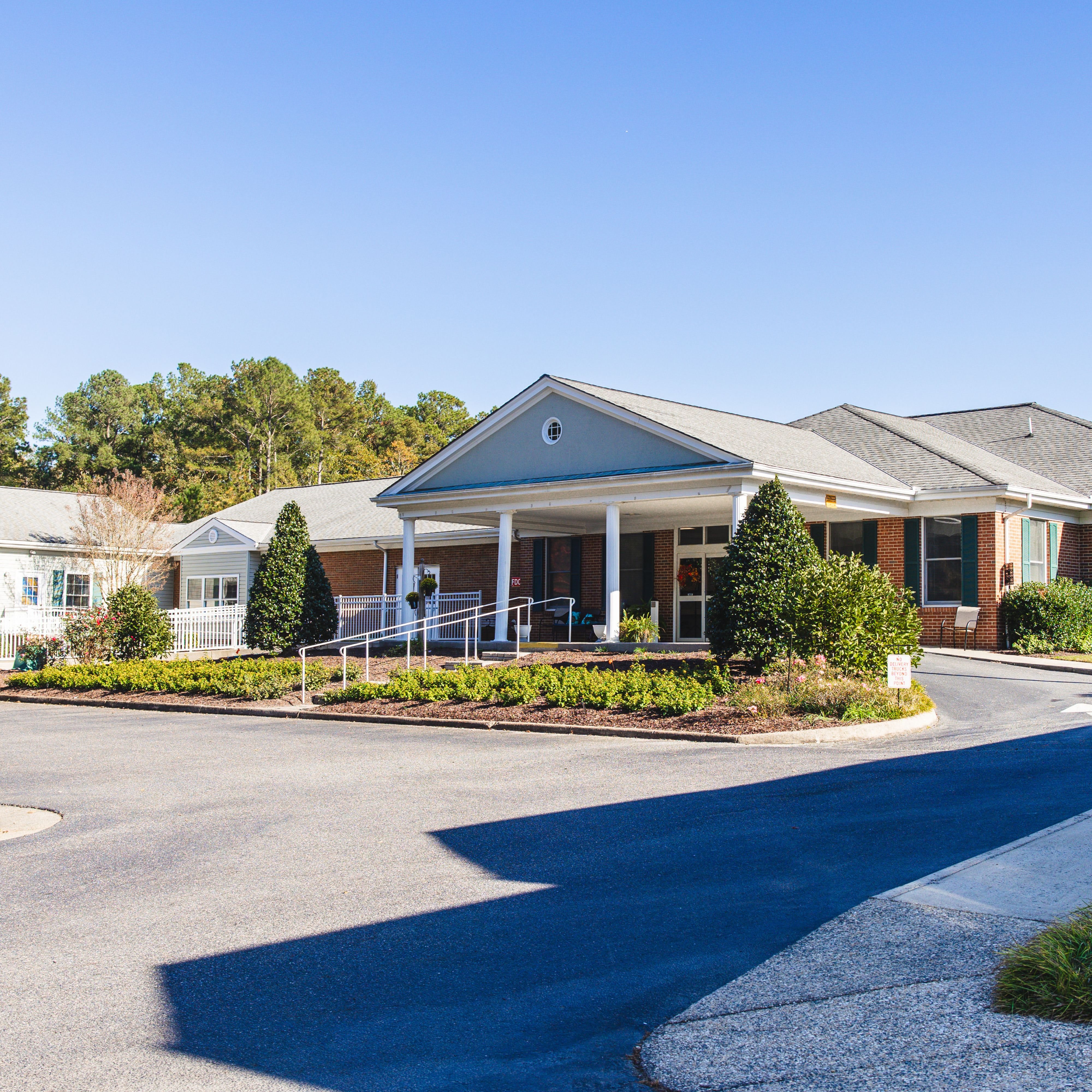 Commonwealth Senior Living at Gloucester House