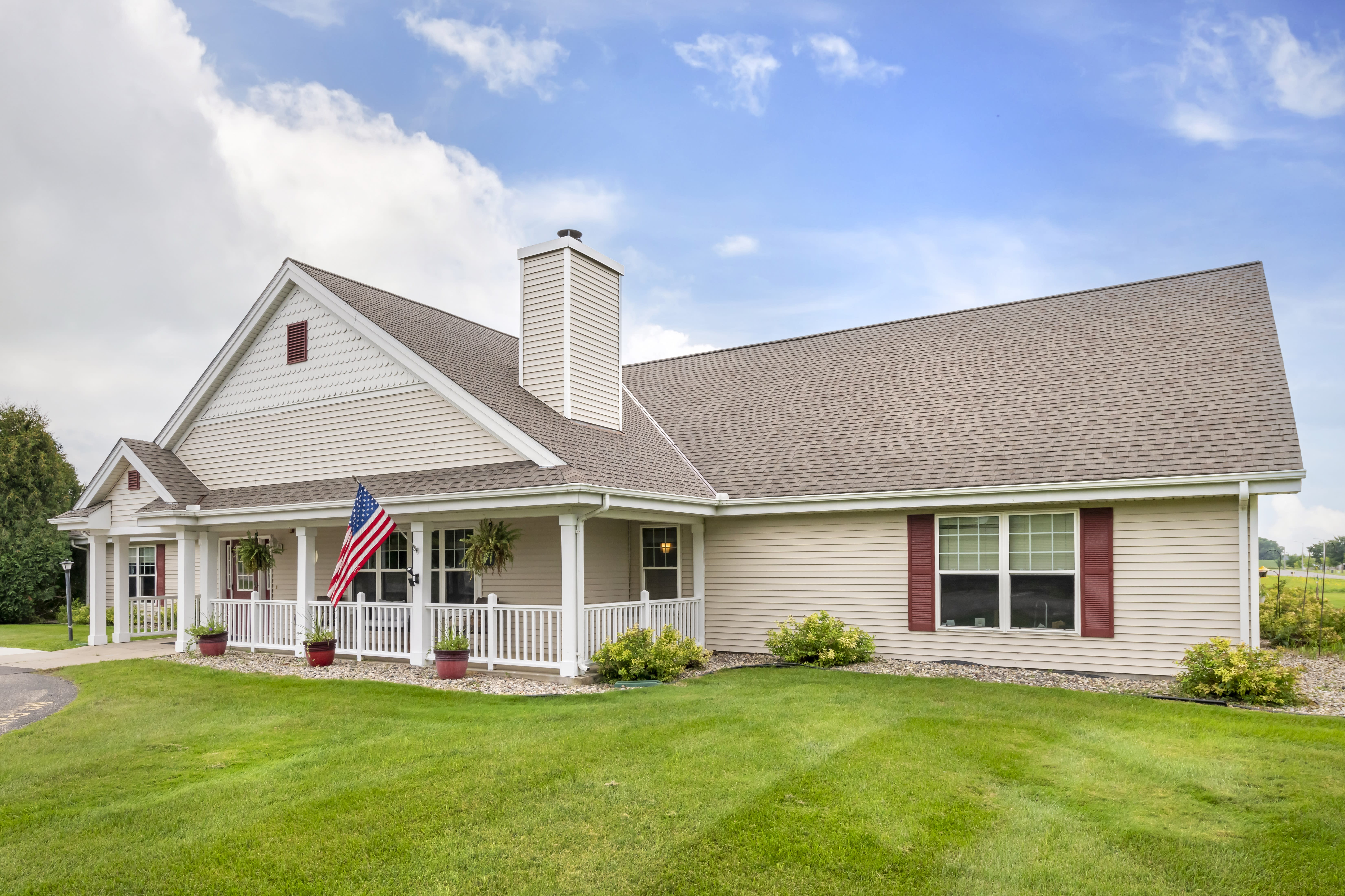 Hallowstone at Willmar