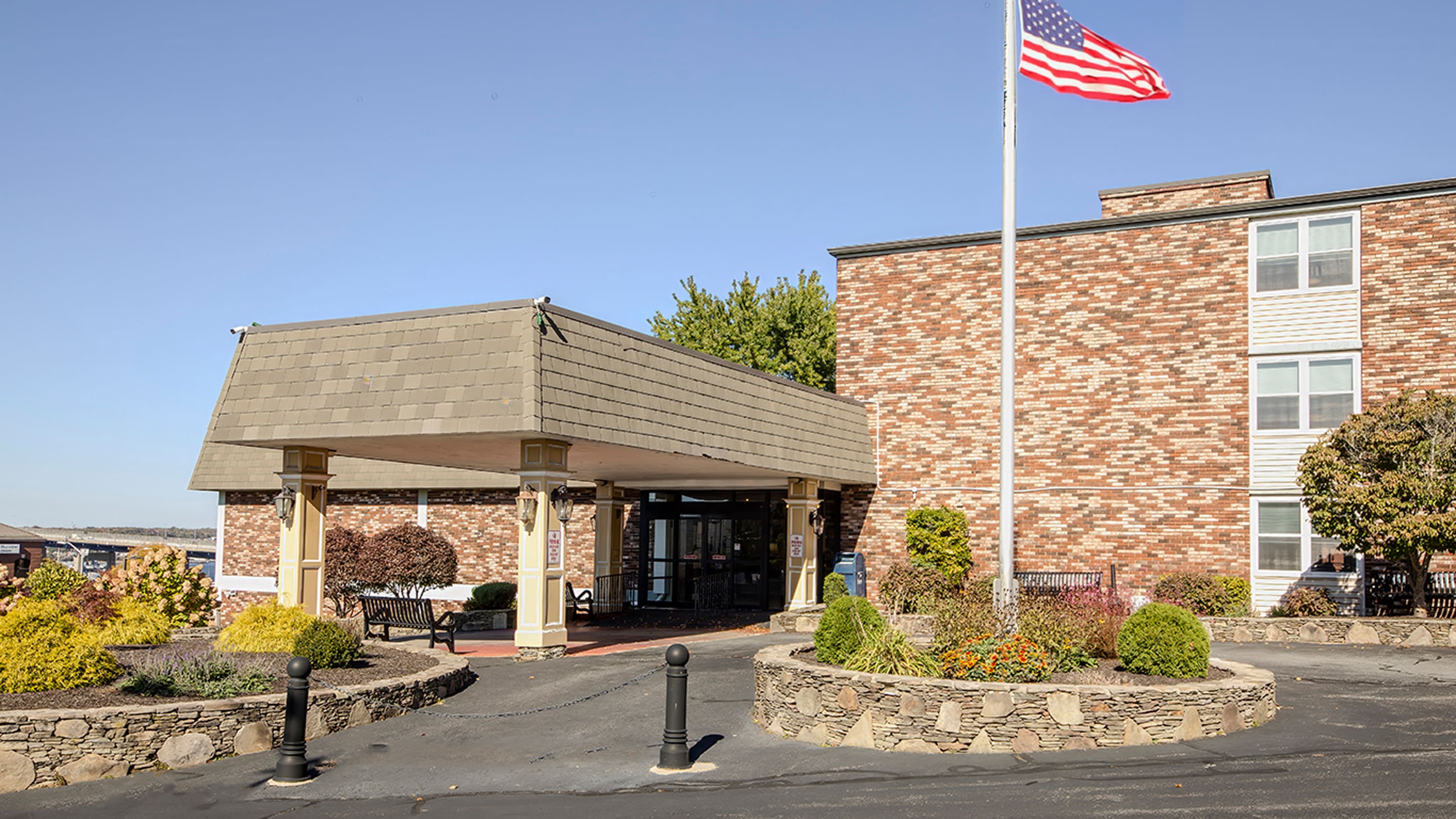 River Falls Senior Living