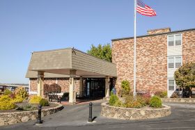 River Falls Senior Living 