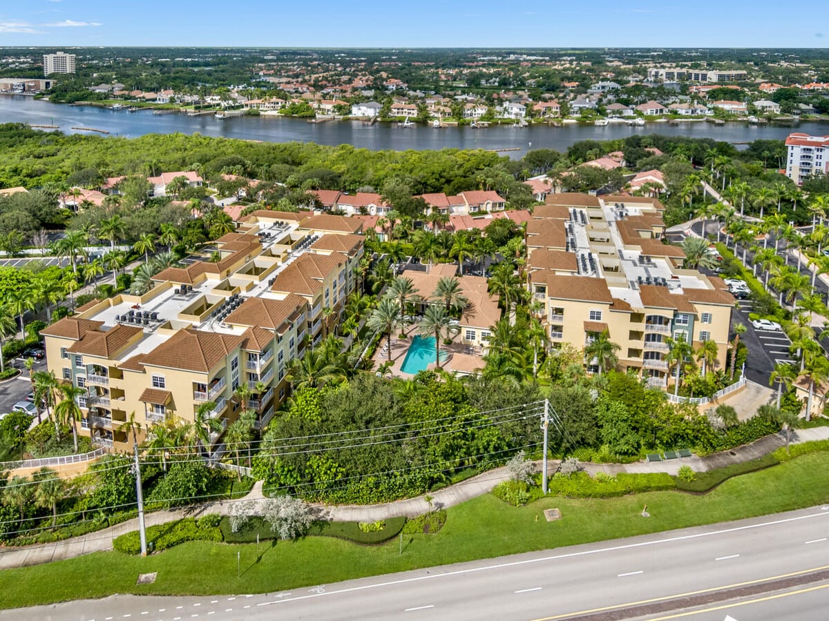 Riverwalk Pointe