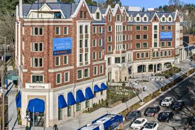 Photo of Aegis of Laurelhurst