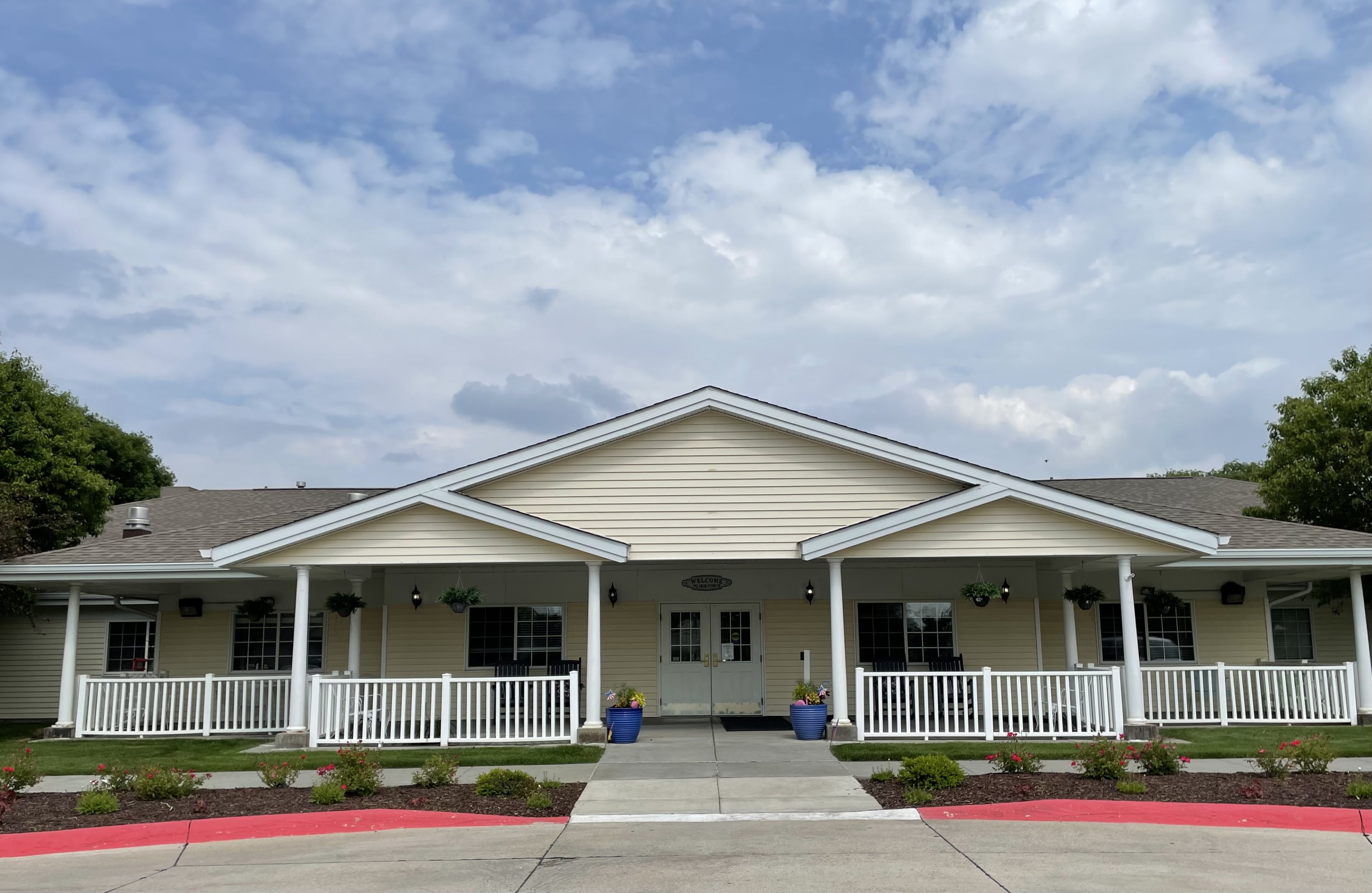 Photo of Cottonwood Senior Living