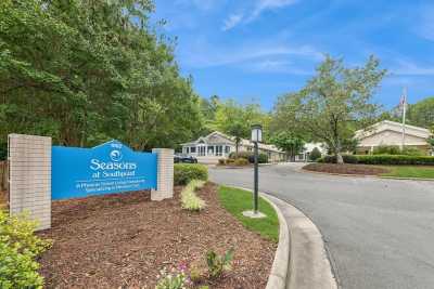 Photo of Seasons at Southpoint