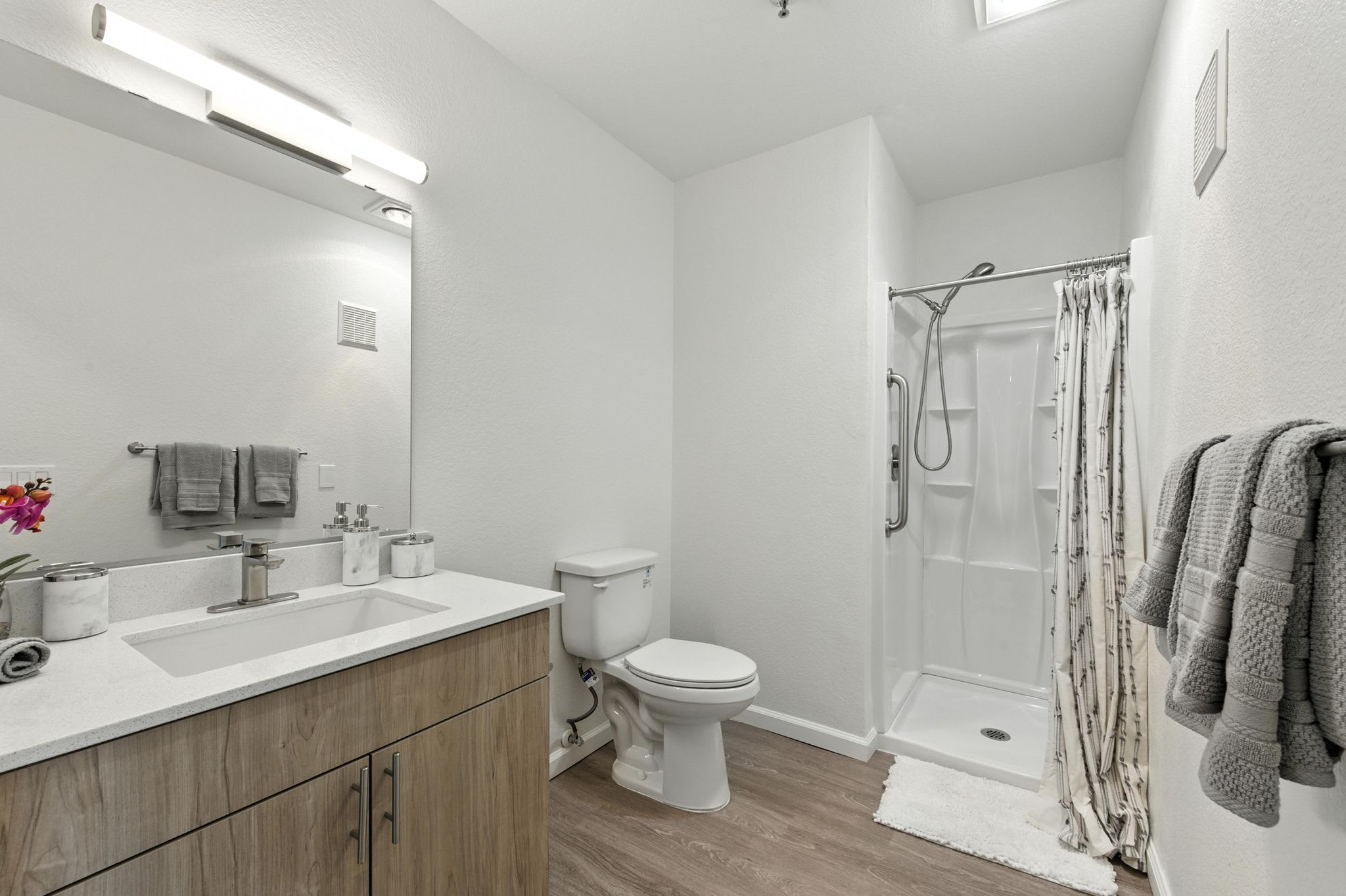 Solista Longmont by Cogir