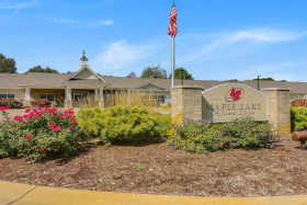 Maple Lake Assisted Living and Memory Care 