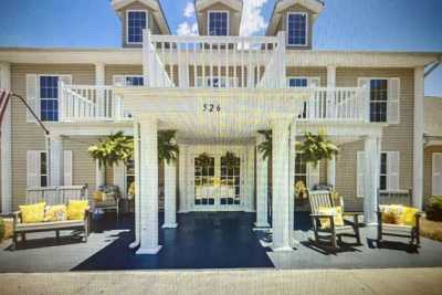 Photo of Ashley Square