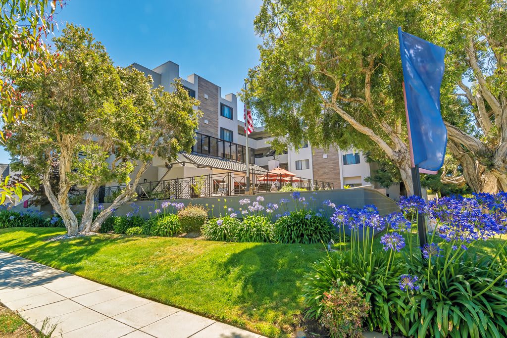 Burlingame Senior Living
