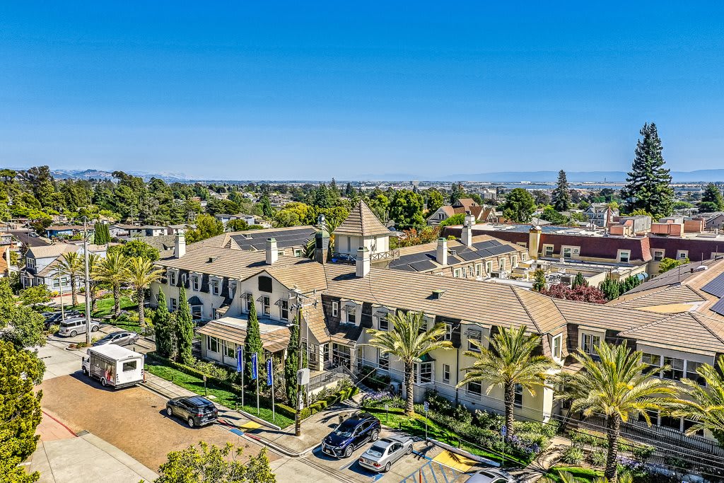 Oakland Heights Senior Living