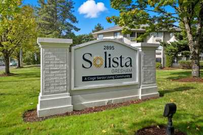 Photo of Solista Gresham by Cogir