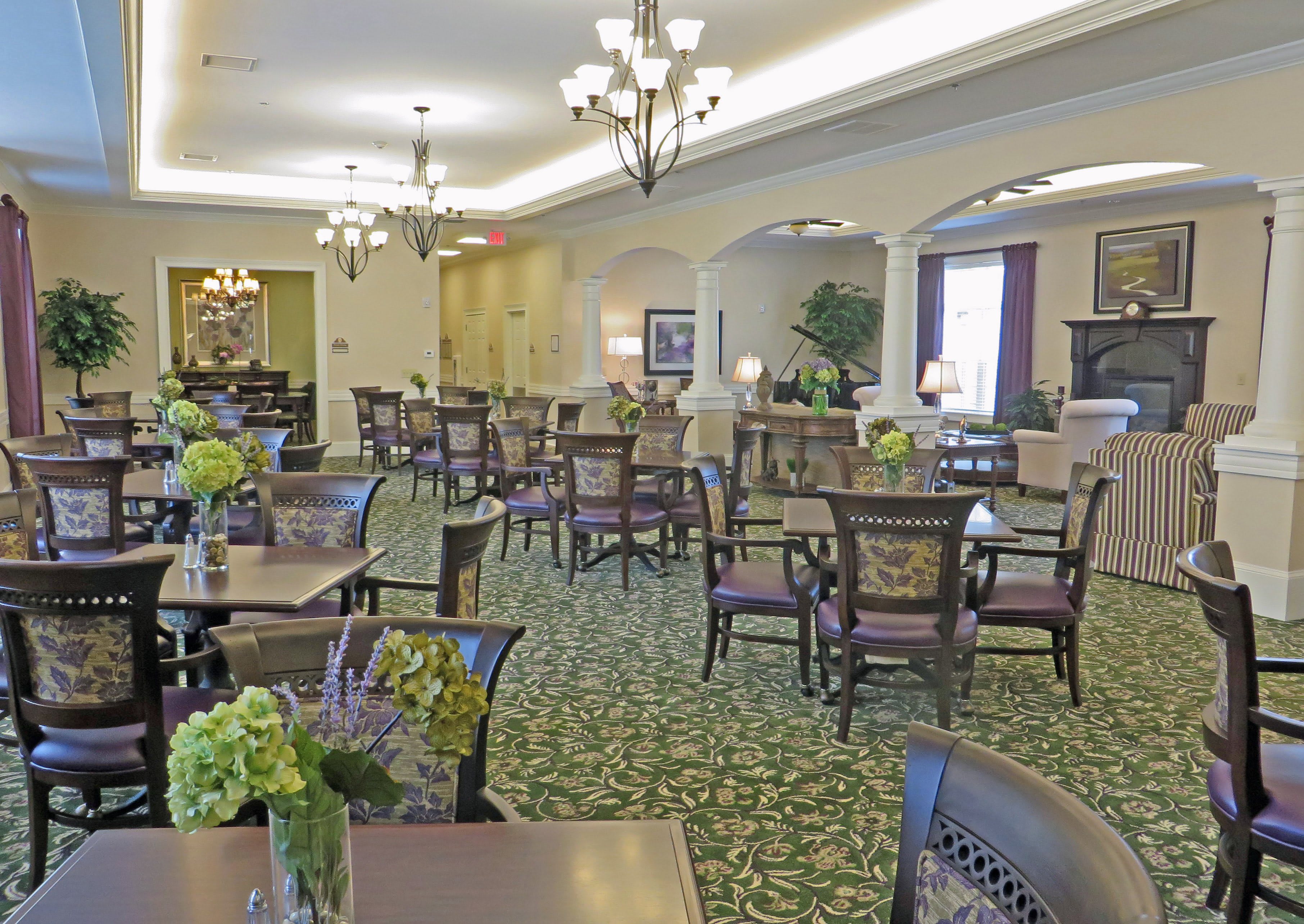 The Addison of Woodstock dining room
