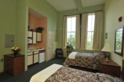 Photo of Winthrop Manor