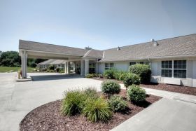 Homestead Assisted Living of Hiawatha community exterior